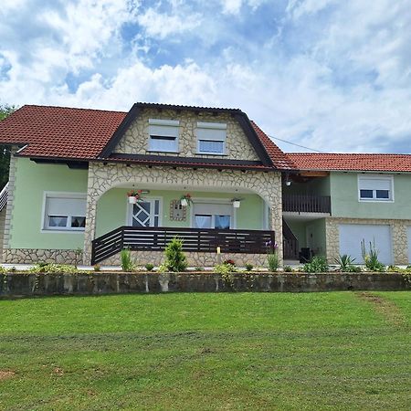 Guesthouse Miha ラコヴィツァ エクステリア 写真