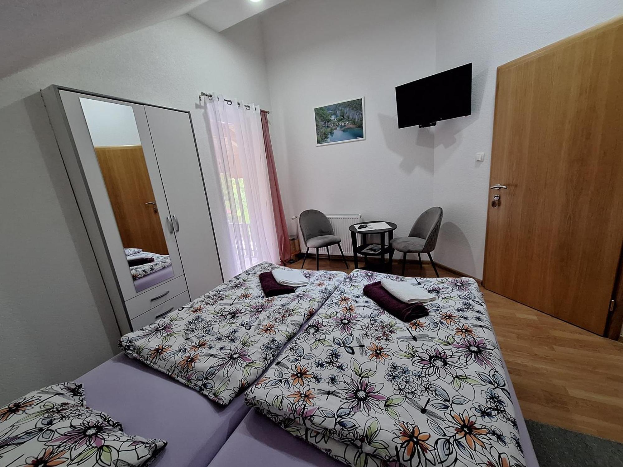 Guesthouse Miha ラコヴィツァ エクステリア 写真